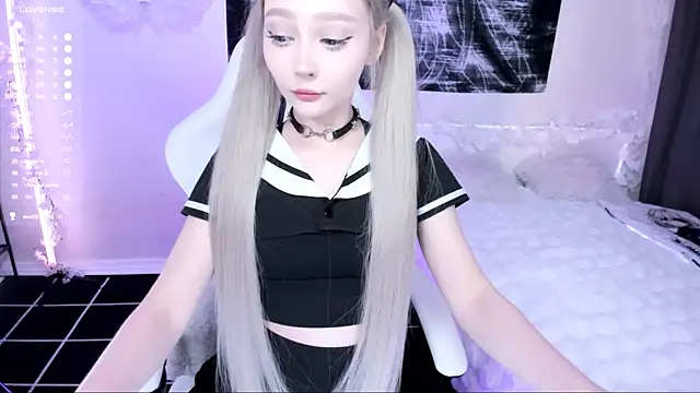 lyric4 online show from April 30, 1:11 am