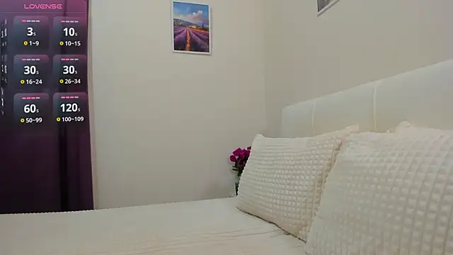  HIME  online show from August 3, 9:04 am