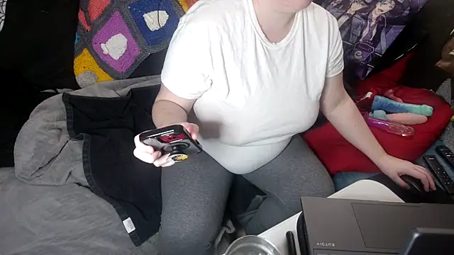 SugarTsunami online show from April 19, 1:38 am