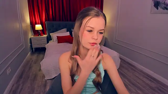 MidnighteAura online show from April 1, 7:11 pm