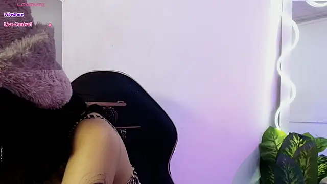 CHEERRY TAY1 online show from March 31, 7:25 pm