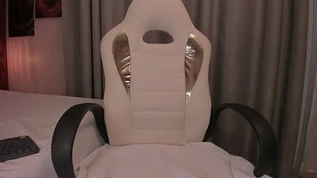 Miss dare online show from March 19, 10:41 am