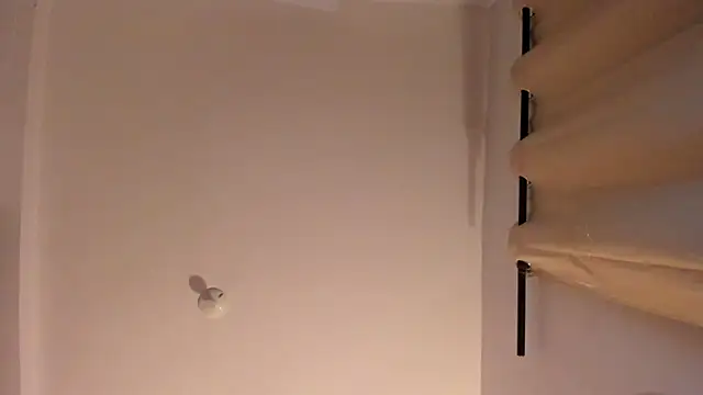 Samantha luv  online show from April 11, 6:52 am