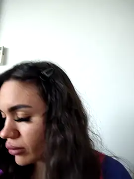 SiennaLuxexx online show from April 6, 10:38 am