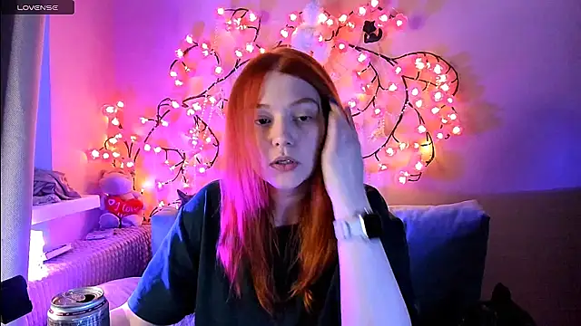 Ungoliant Kiss online show from May 31, 7:26 pm