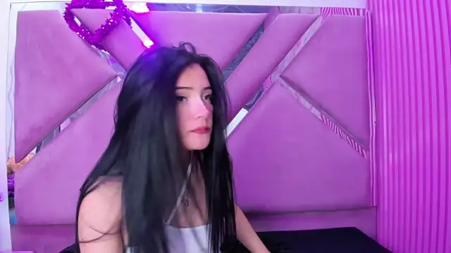 liinzy rouse69 online show from April 17, 5:20 am