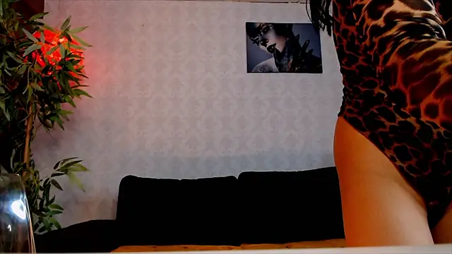 SilviaVanda online show from February 4, 7:44 am