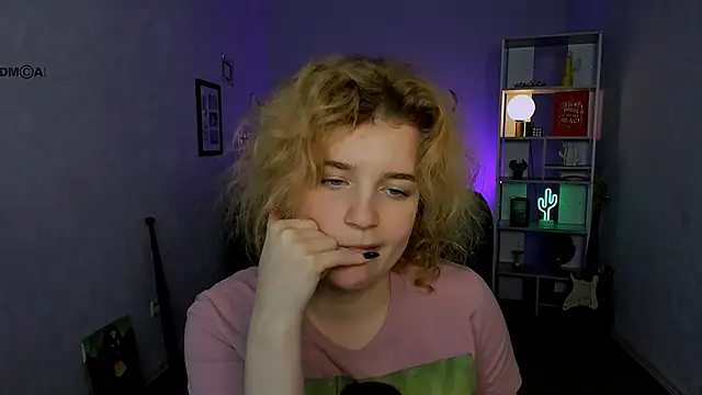 lolli popsi online show from December 19, 4:21 pm