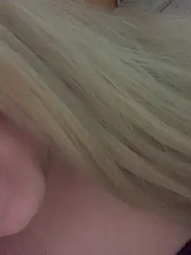 ninfetinhagata online show from December 4, 3:31 am