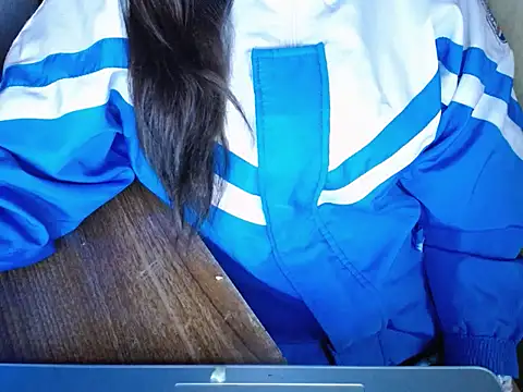 maian love online show from December 5, 5:58 pm