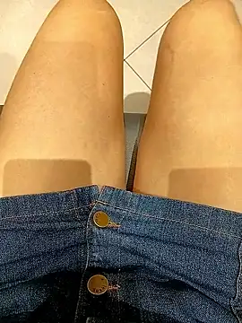 Baby-Linh online show from December 18, 4:28 am