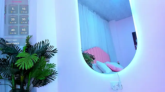 Lily Cole27 online show from February 20, 6:26 am