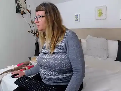 OlgaPavlova online show from April 15, 11:33 am