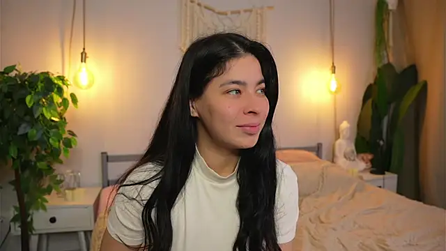 rosaliemoan online show from December 17, 9:57 am