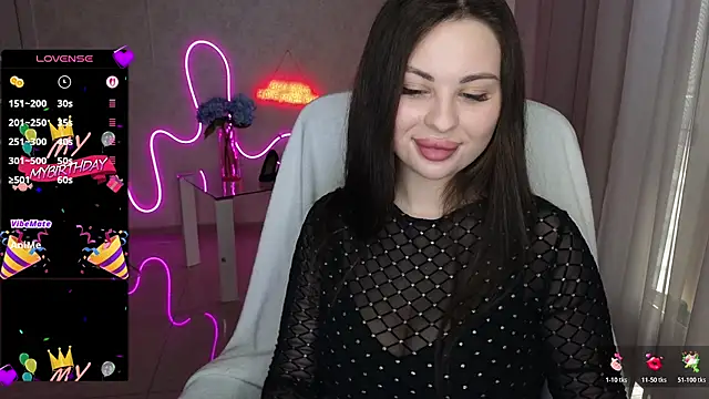 Deborah lowe online show from April 10, 4:13 pm