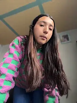 Alix Rousses21 online show from April 23, 10:12 pm