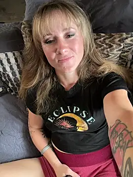 alluringpixie online show from March 27, 2:51 pm