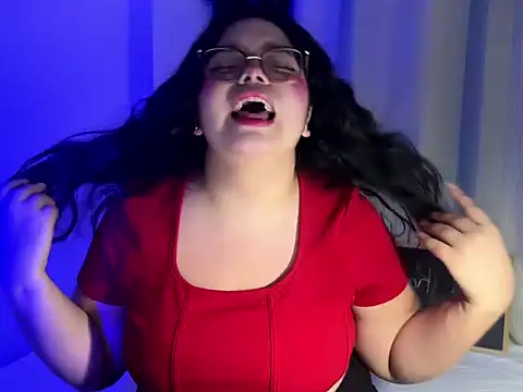 Tina Blue online show from December 18, 4:50 am