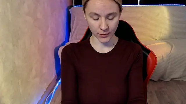 MiaBun1 online show from April 16, 2:45 am