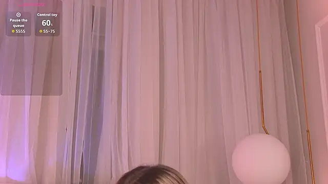 AnnaRow online show from March 1, 3:39 am