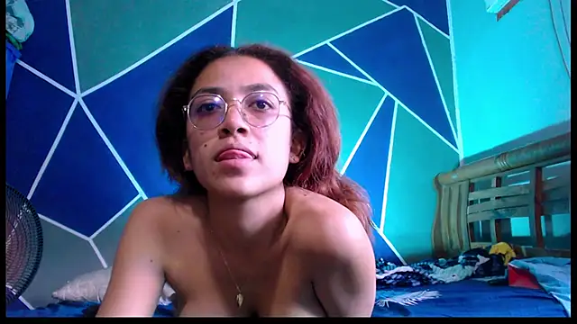 bellota bunny online show from April 9, 8:36 pm