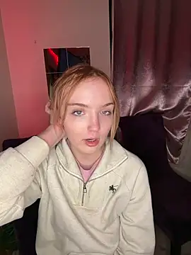 sabrinasss  online show from February 7, 9:24 am