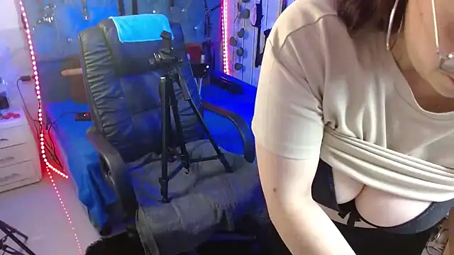 Susana Rojas online show from March 13, 2:57 am