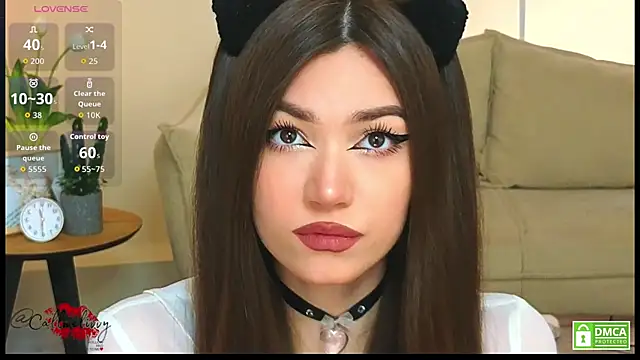 oliviaah  online show from April 9, 3:17 pm