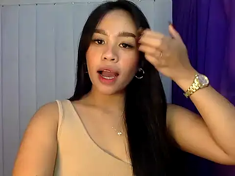 Lovely apple19 online show from May 16, 12:15 pm