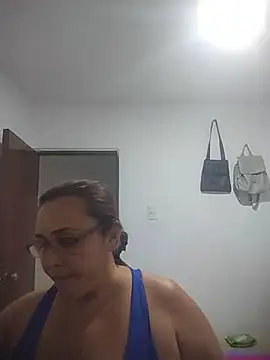 Nini Love  online show from March 22, 2:28 am