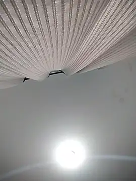 Nini Love  online show from February 1, 9:02 pm