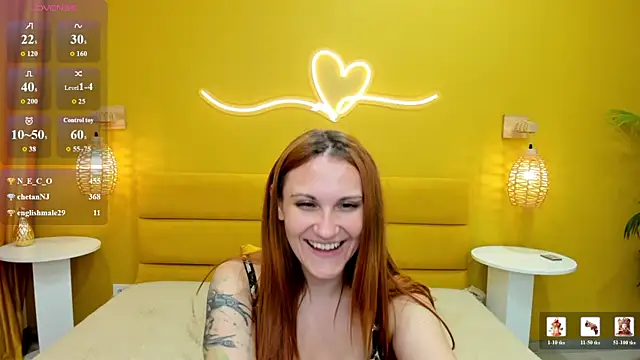 LisaAmoree online show from July 6, 4:40 am