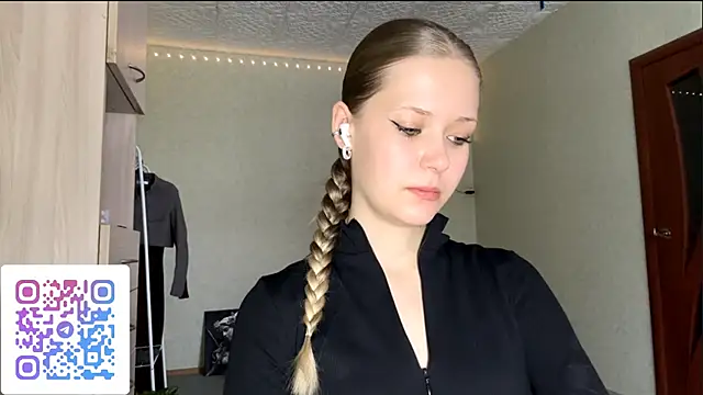 ZaidaSchwarten online show from February 6, 7:56 am