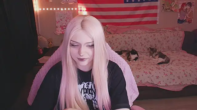 midnight memories online show from April 6, 6:09 pm