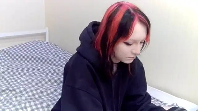 Shine Luna online show from January 31, 8:40 pm