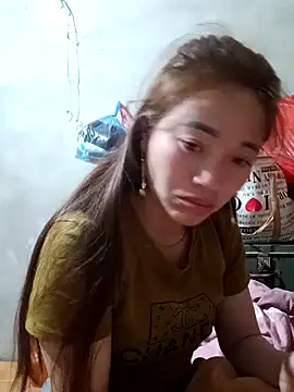 little-effy online show from February 15, 3:22 pm