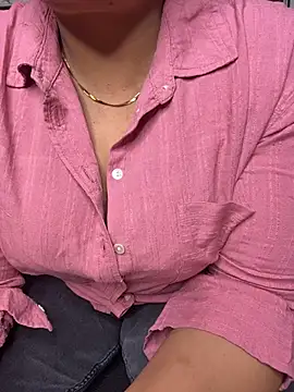 butterflyslay online show from February 21, 7:20 am