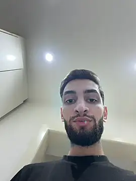 Juliann69Ramiro online show from February 24, 12:10 am