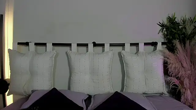 sophie blake   online show from February 14, 5:09 am