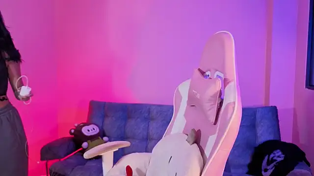 sharonbone online show from January 18, 5:04 am