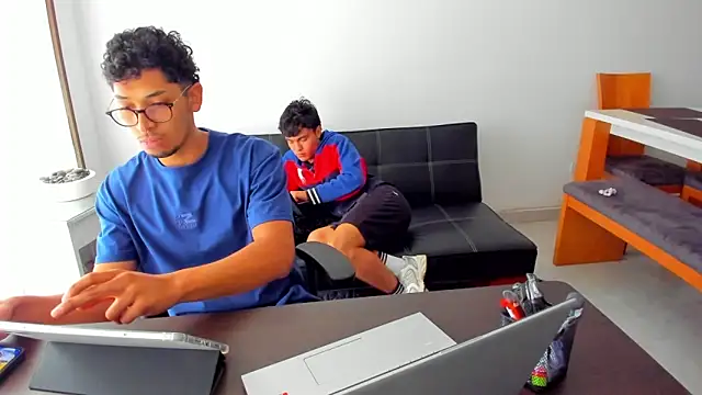 toritoga online show from April 10, 4:13 pm