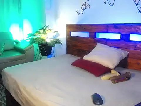 Catalinajoyful online show from January 18, 5:15 am