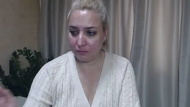 sweetpussy13 online show from September 28, 7:03 am