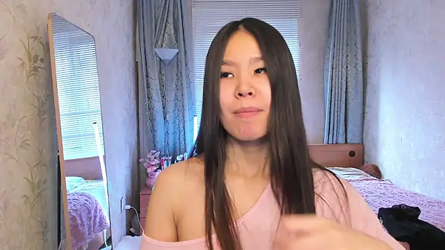 amiya cute online show from March 16, 11:25 am