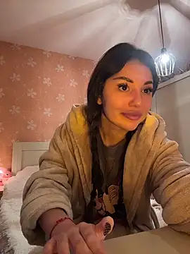 SilkyMira online show from March 5, 6:26 pm