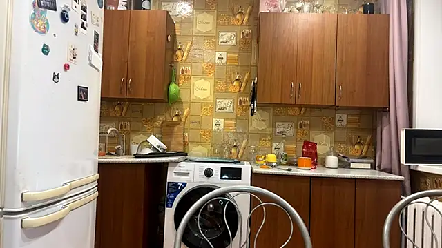 DiedraGlackin online show from December 18, 5:18 pm