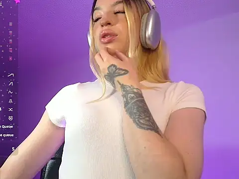 alina lee online show from December 22, 2:47 am