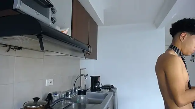 black men9 online show from February 28, 10:09 pm