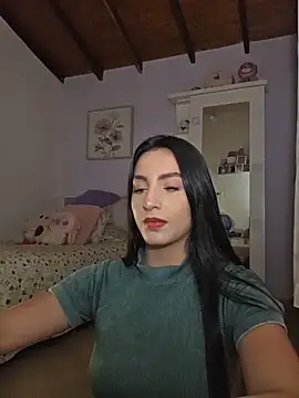 Esmeralda Rossi online show from February 12, 10:00 pm