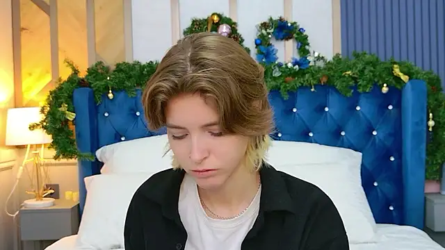 Misty Wade online show from January 12, 6:29 am